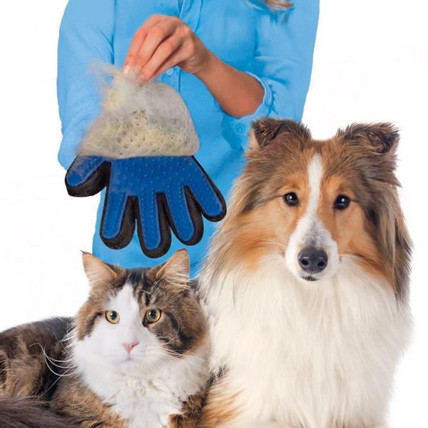 Gentle Deshedding Glove For Pet Grooming - Main Image